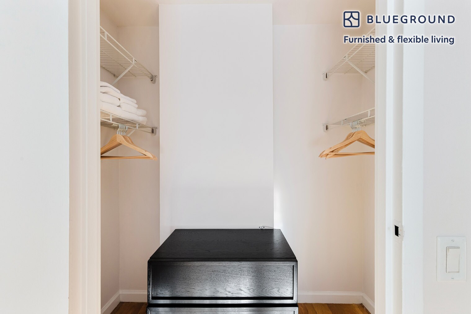 Building Photo - 120 W 21st St