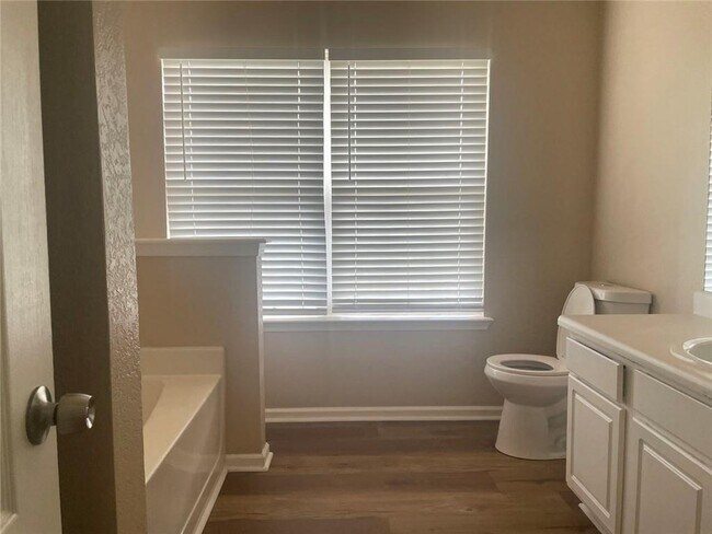 Building Photo - 5092 Windsor Forrest Ln