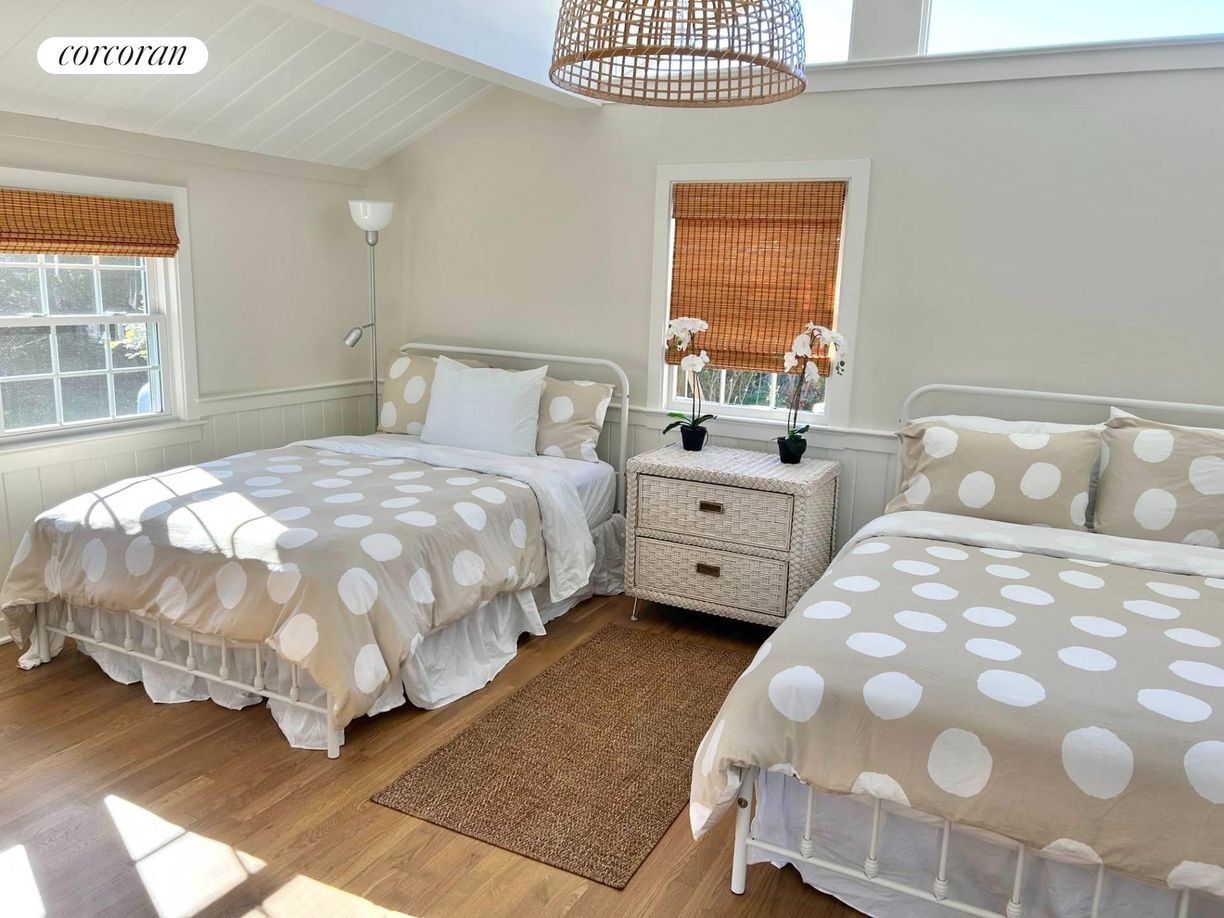 Building Photo - 1 Watersedge Dr