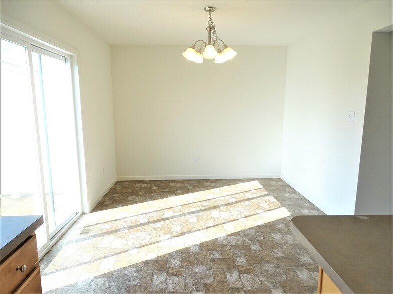 Building Photo - 126 Wheatstone Ln
