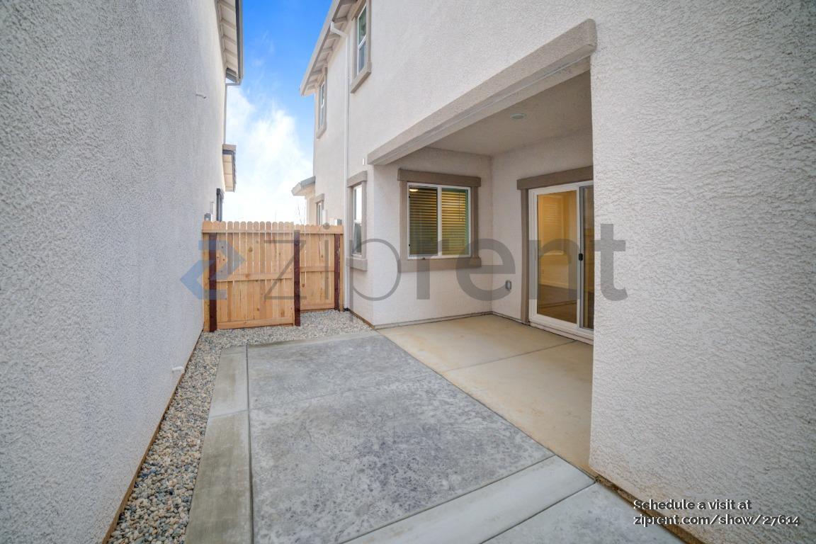 Building Photo - 12153 Coal Crk Wy