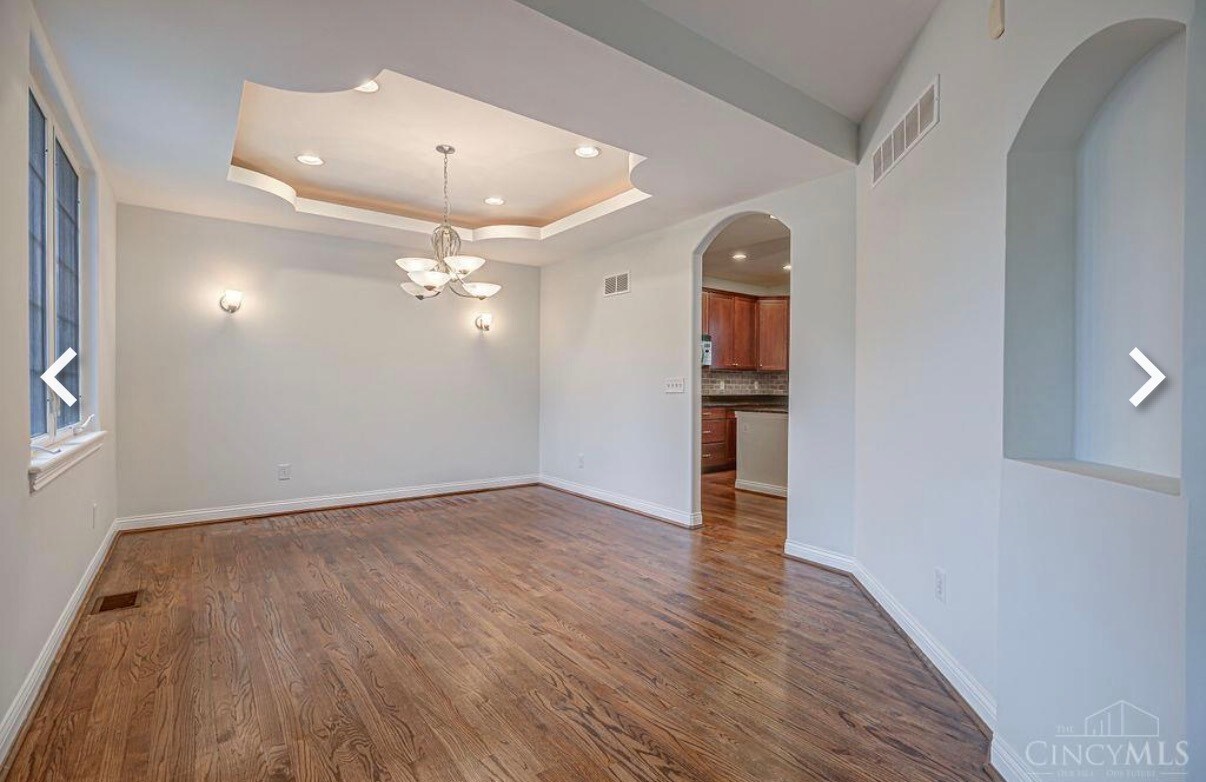 Building Photo - 3323 Devonian Dr