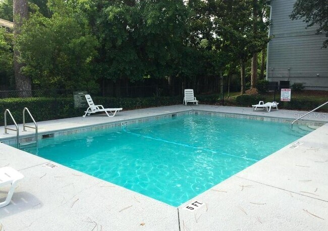 Building Photo - 2905 SW Archer Rd