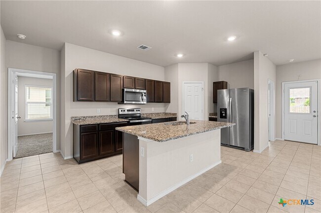 Building Photo - 5102 Karen Grn Dr