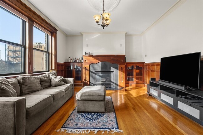 Building Photo - 25 Stearns Rd