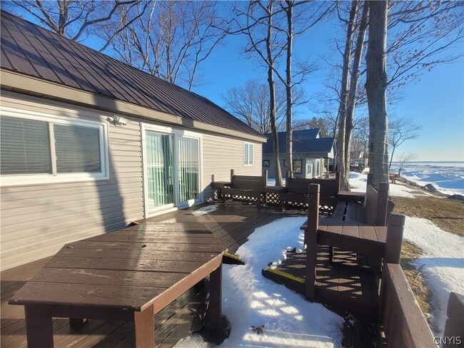 Building Photo - 2 S Rainbow Shores Rd