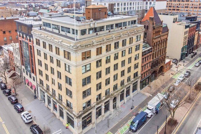 Building Photo - 81 Montgomery St