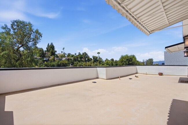 Building Photo - 5244 Baza Ave