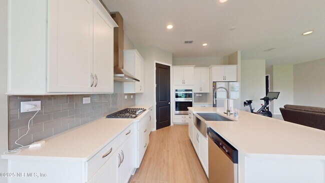 Building Photo - 335 Rum Runner Wy