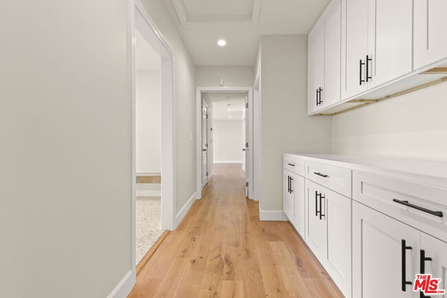 Building Photo - 4102 Cloverdale Ave