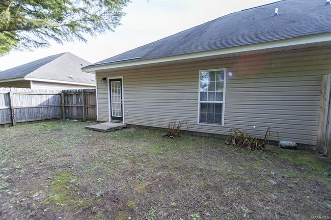 Building Photo - 147 Pine Meadows Cir