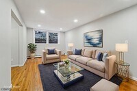 Building Photo - 357 Franklin St