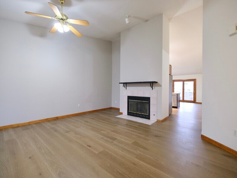 Building Photo - 2614 Findley Dr