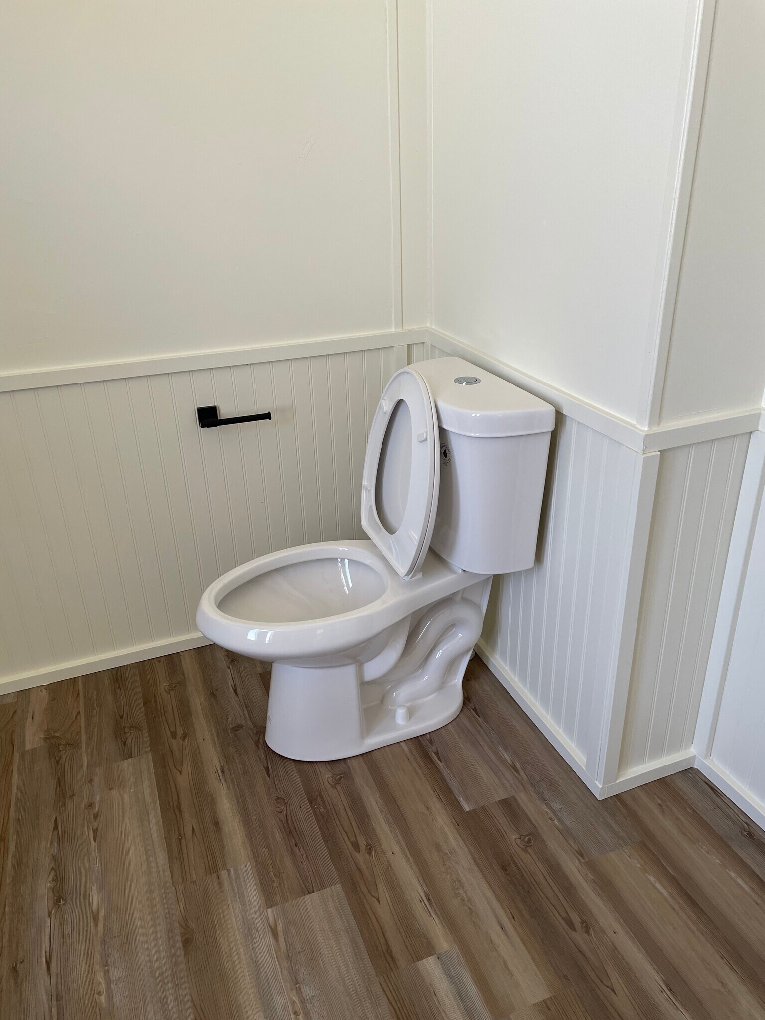 Building Photo - 4035 N Robin Dr