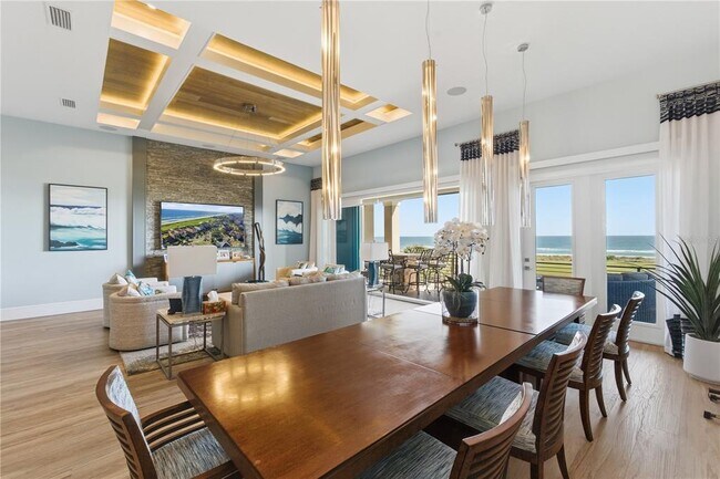 Building Photo - 340 Ocean Crest Dr