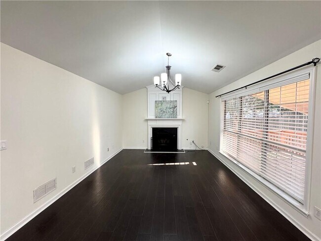 Building Photo - 11865 Carriage Park Ln