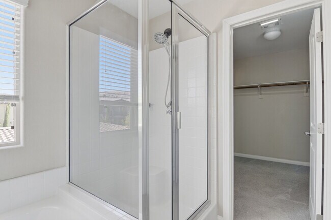 Building Photo - 3158 Molinos Dr