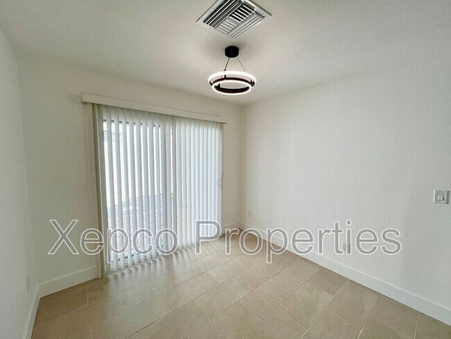 Building Photo - 32355 Cielo Vista Rd