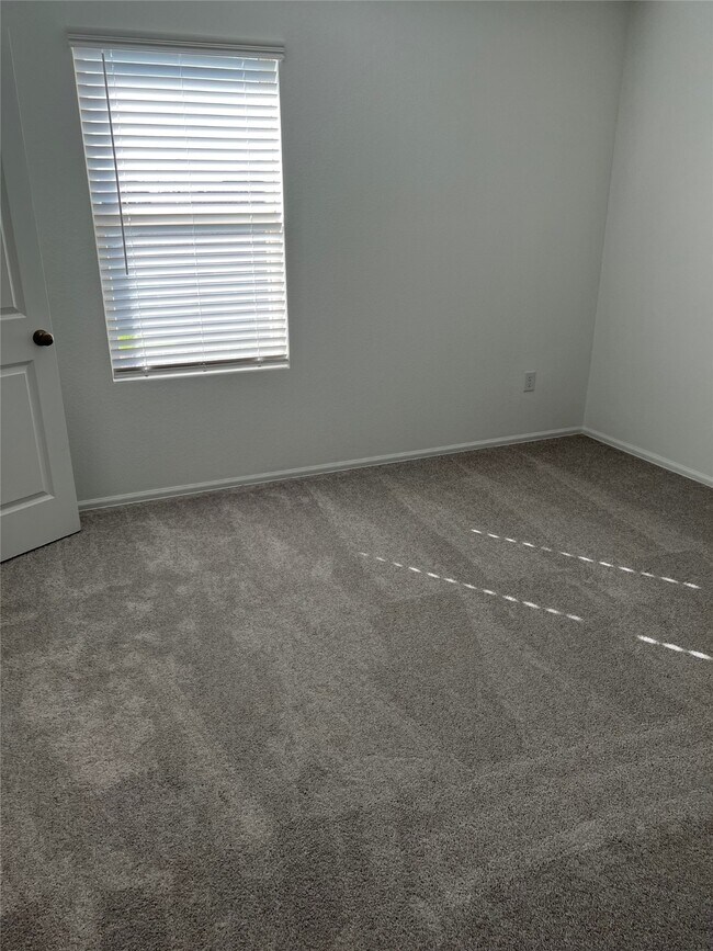 Building Photo - 7419 Bartoncliff Dr