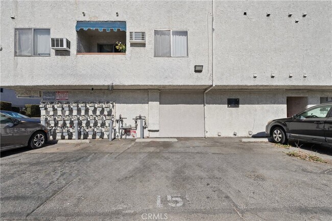 Building Photo - 18530 Hatteras St