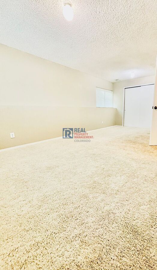 Building Photo - 10430 W 83rd Ave