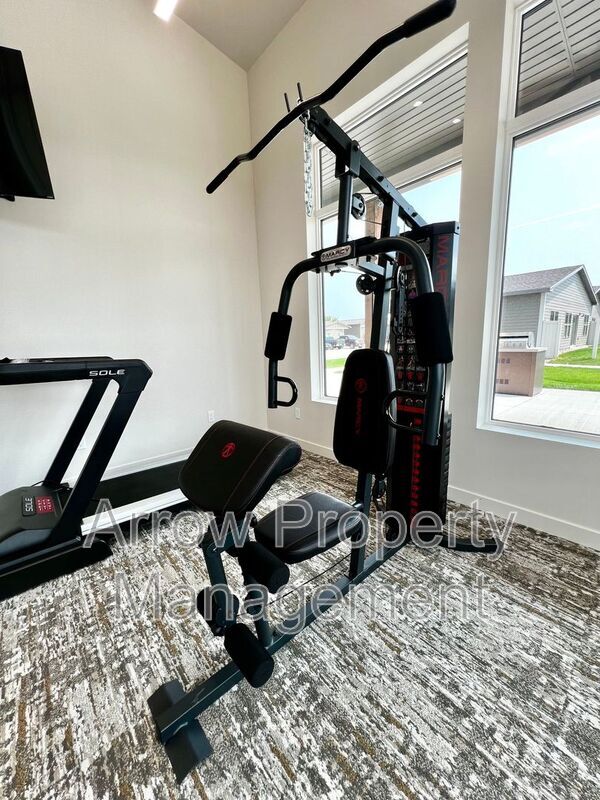 Building Photo - 1067 Claude Rd