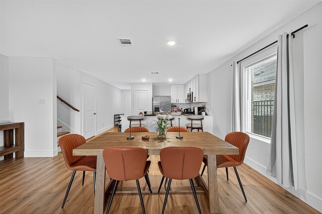 Building Photo - 27615 Seascape Vlg Dr