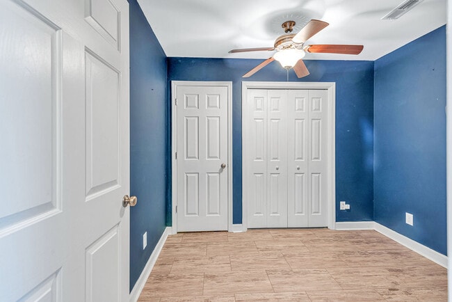 Building Photo - 168 Pine Hollow Rd