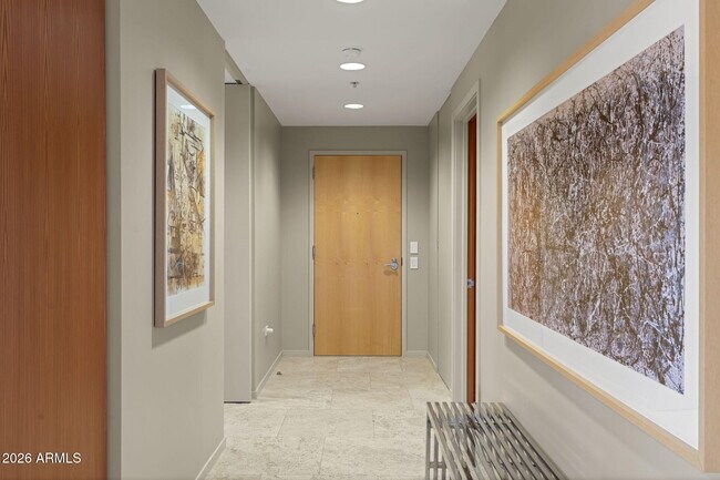 Building Photo - 7167 E Rancho Vista Dr