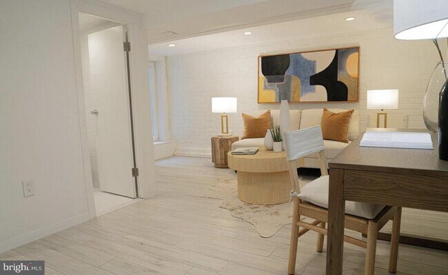 Building Photo - 3021 Dumbarton St NW