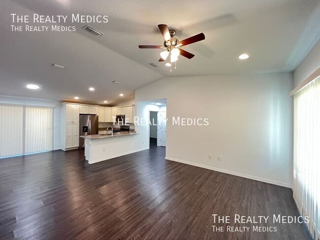 Building Photo - 111 Fisher Rd