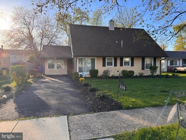 Building Photo - 129 Pheasant Ln