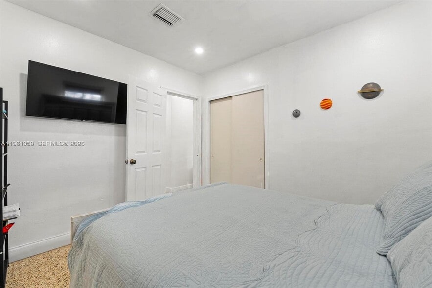 Building Photo - 8300 NW 35th Pl