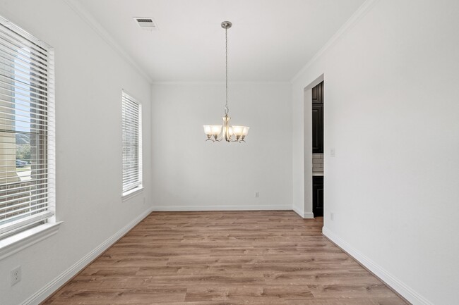 Building Photo - 18935 Wild Thornberry Dr