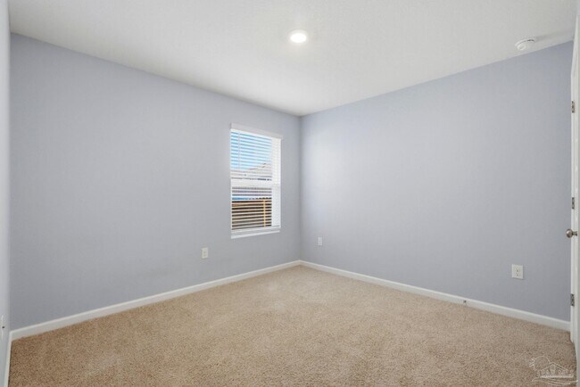 Building Photo - 5598 Guinevere Ln