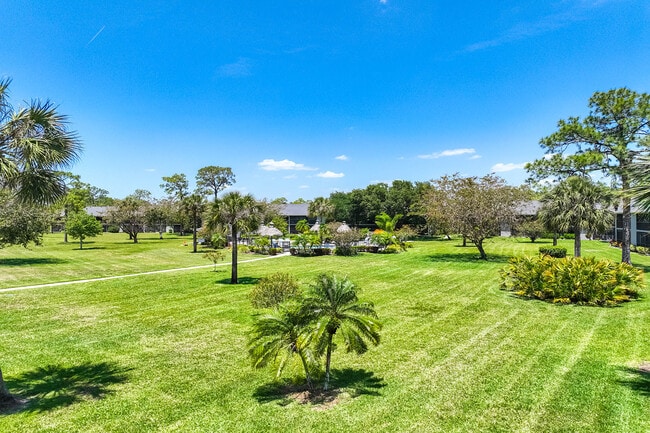 Building Photo - 1231 Commonwealth Cir