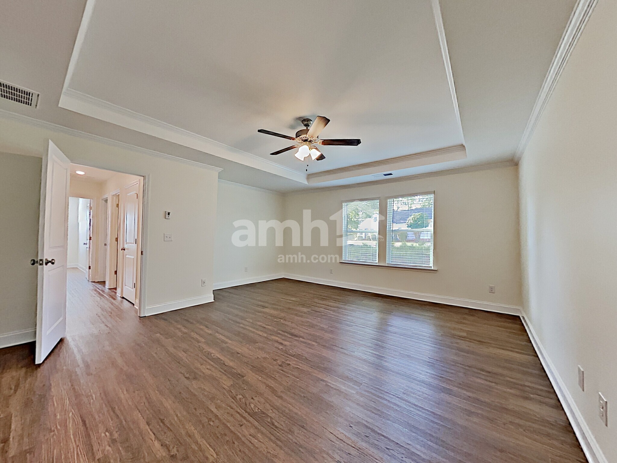 Building Photo - 6161 Rosemore Ln