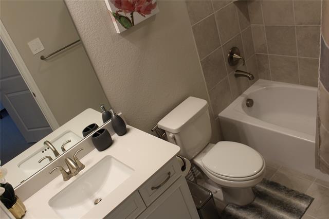 Building Photo - 2648 Acadia Dr