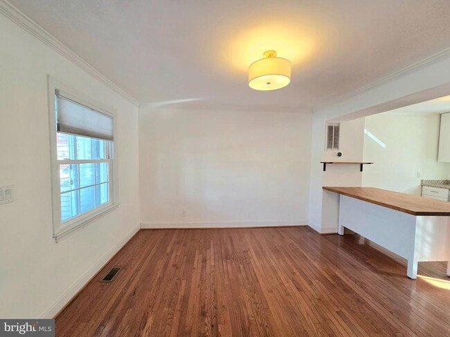 Building Photo - 2344 Hunter Pl SE