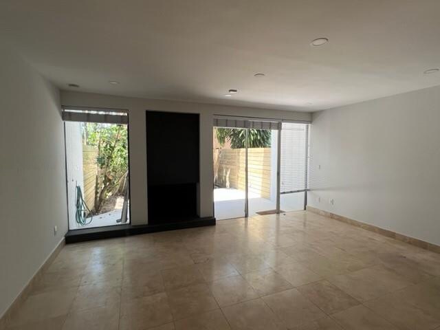 Building Photo - 2180 Brickell Ave