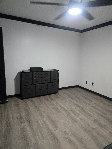 Building Photo - 43330 W Estrada St