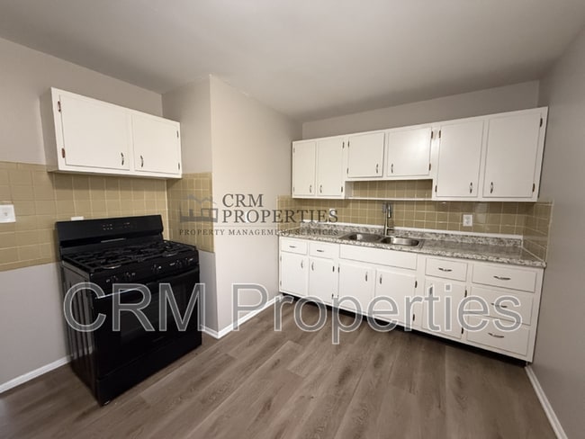 Building Photo - 3156 Dequincy St