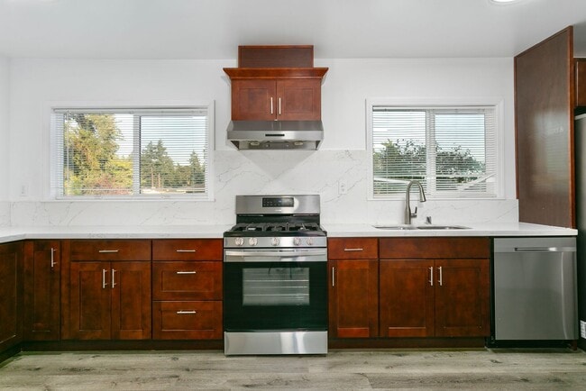 Building Photo - 3 bd 1 bath home