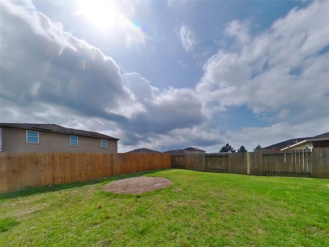 Building Photo - 20526 Freedom River Dr