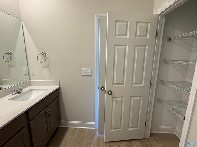 Building Photo - 122 Burdine St