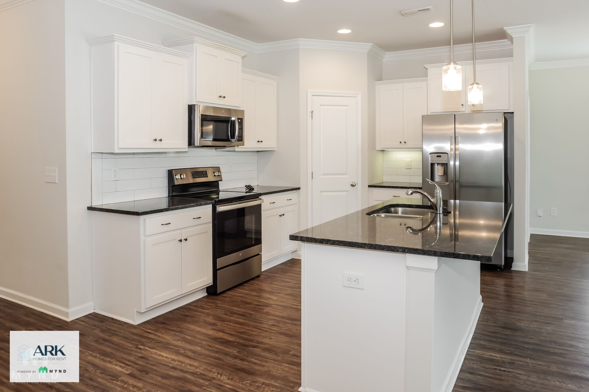 Building Photo - 12847 Tallulah Dr