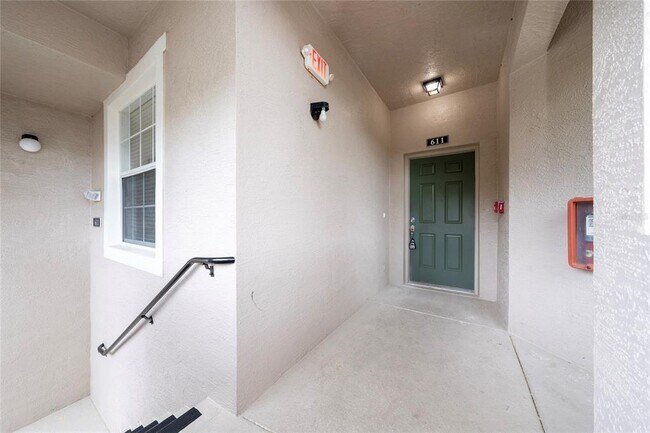 Building Photo - 9417 Myrtle Creek Ln