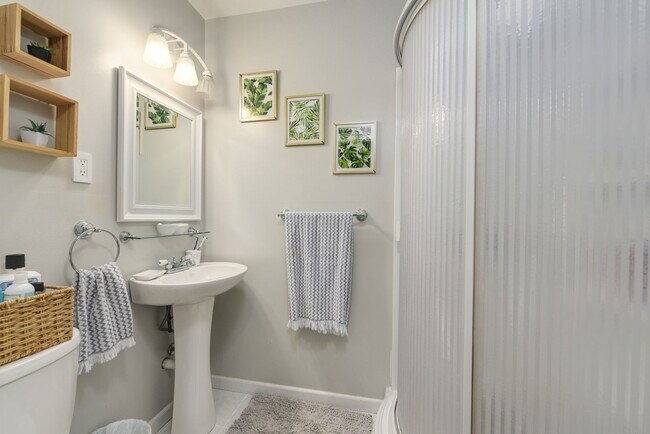 Building Photo - 3977 W 23rd St