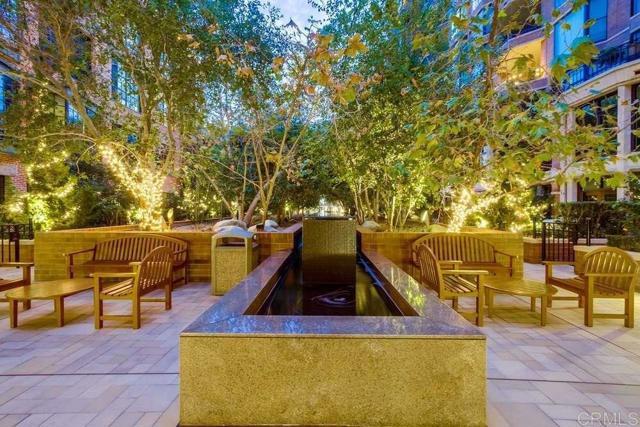 Building Photo - 500 W Harbor Dr