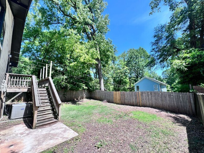 Building Photo - 334 Dargan Pl SW